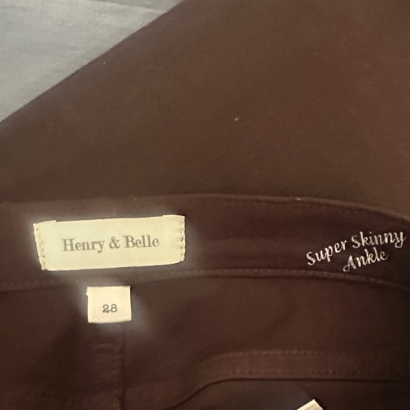 Henry & Belle Dark Skinny Pants with Zipper Details - Picture 3 of 4